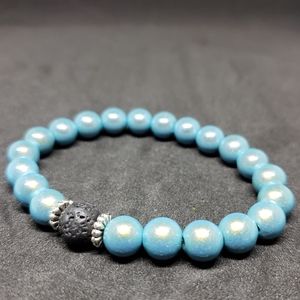 Essential oil diffusing bracelet